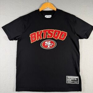 BKTSQD x NFL San Francisco 49ers Black Graphic T-Shirt Mens Small BKTSQD-49ERS